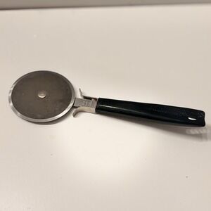 Vintage Ekco Eterna Pizza Cutter Wheel Stainless Steel US Black Handel Pastry 7"